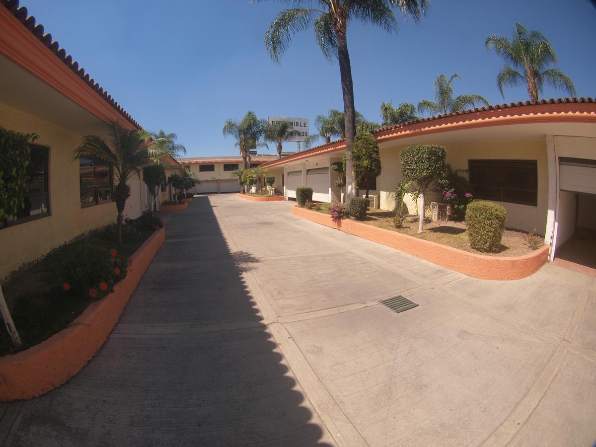 Auto Hotel Niza Tlaquepaque Kültér fotó
